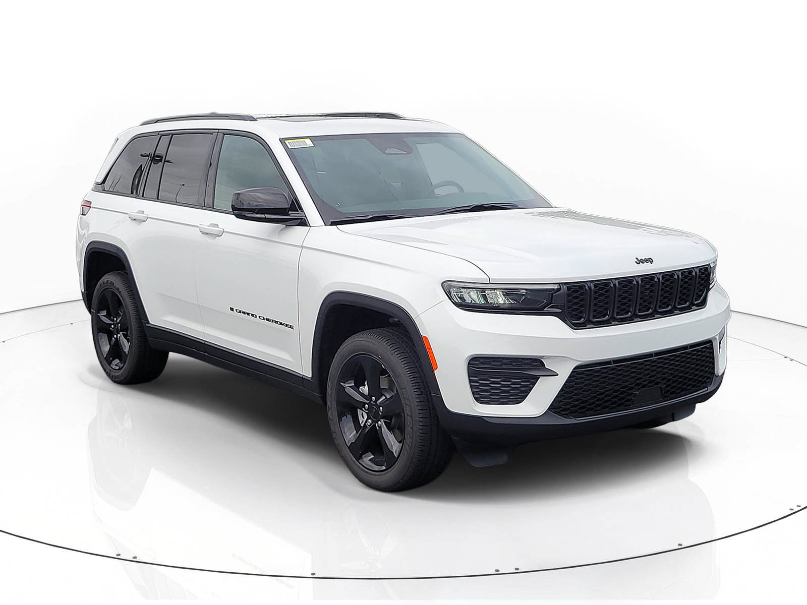 New 2025 Jeep Grand Cherokee Altitude RWD image 2