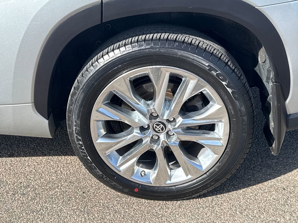 Used 2021 Toyota Highlander Limited AWD/4WD image 44