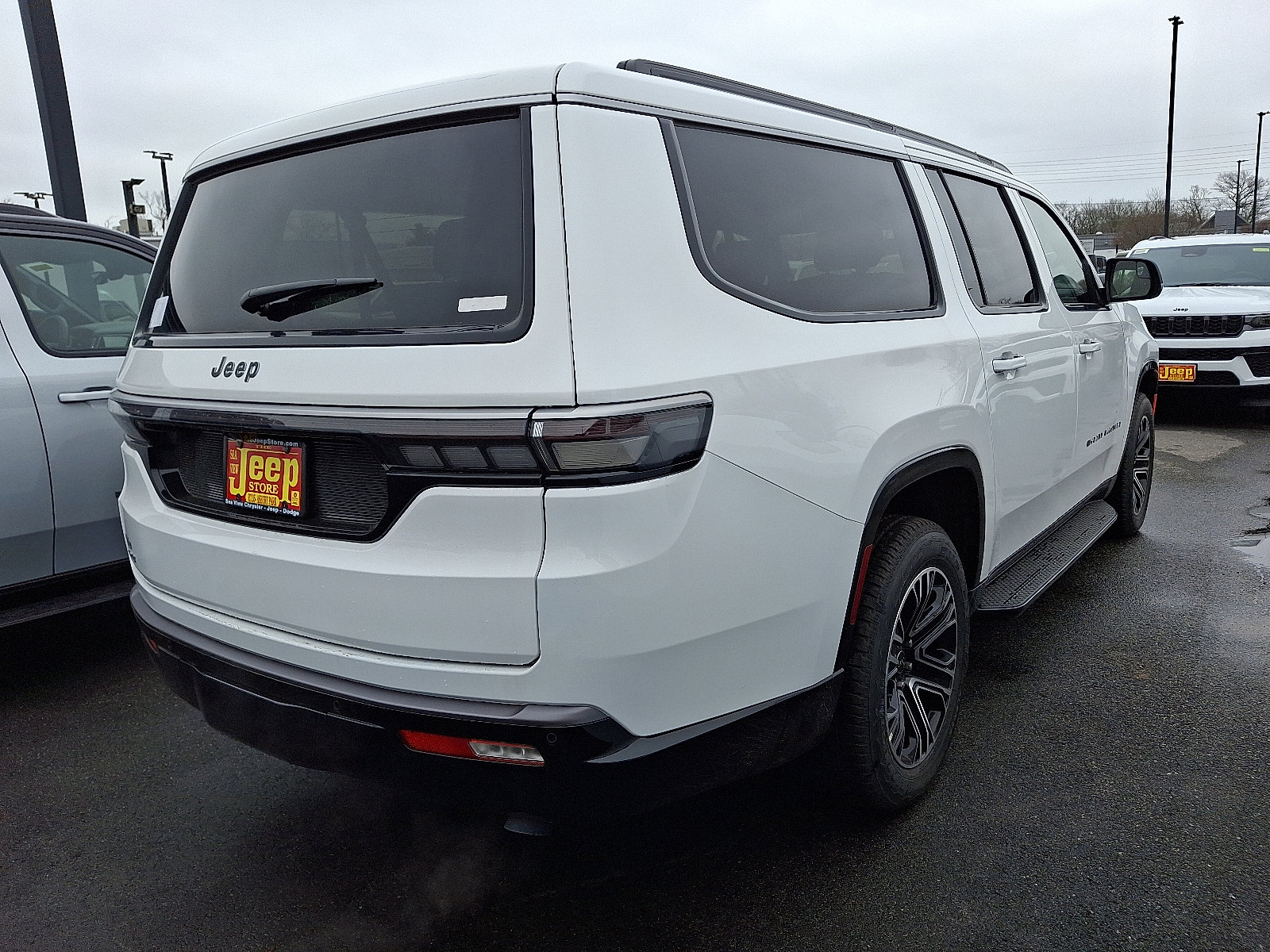 New 2026 Jeep Grand Wagoneer L 4WD image 4
