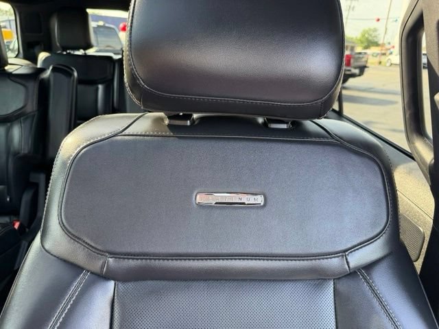 Used 2025 Ford Expedition Platinum w/ Stealth Performance Package AWD/4WD image 38