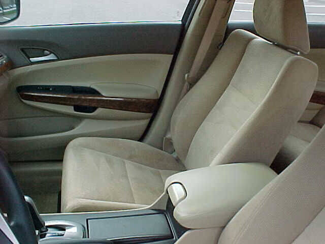 Used 2010 Honda Accord EX image 16