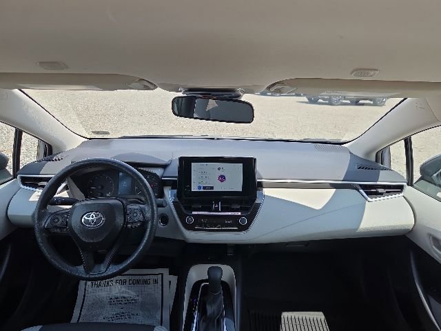 Used 2025 Toyota Corolla LE w/ LE Premium Package FWD image 10