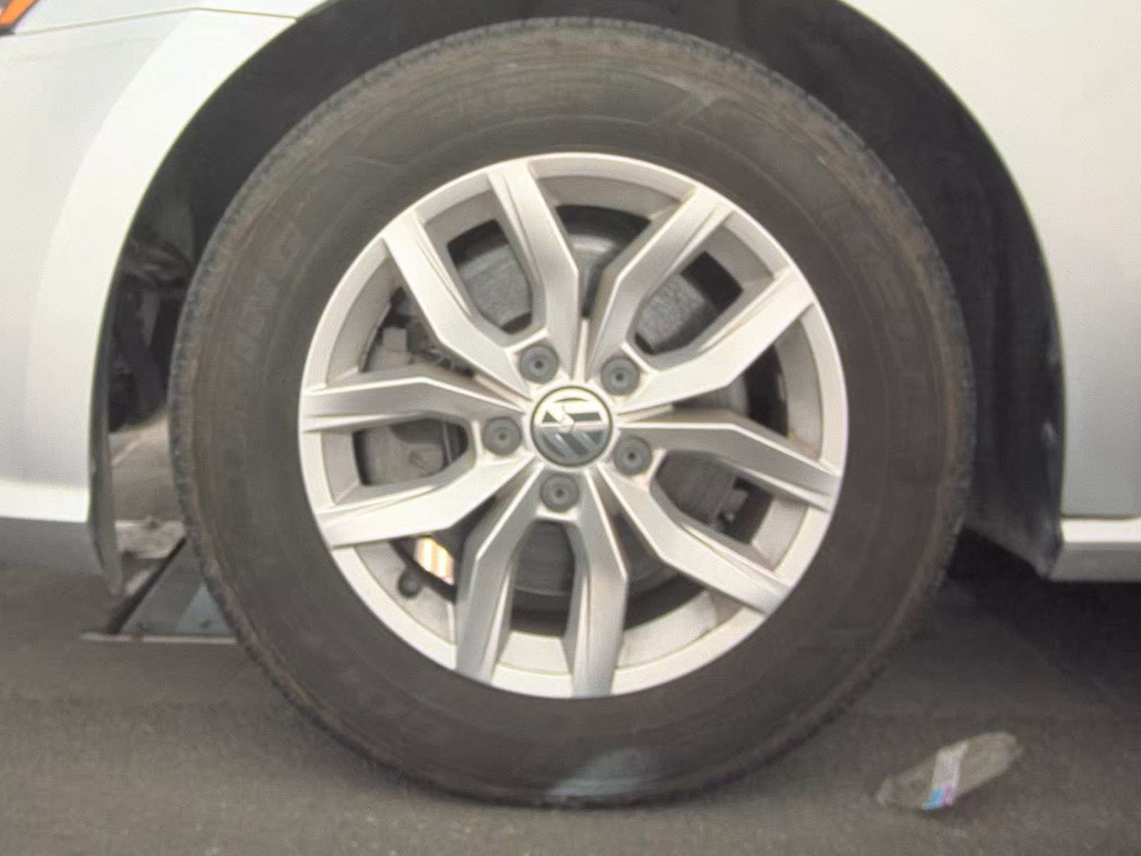 Used 2017 Volkswagen Passat 1.8T S FWD image 13