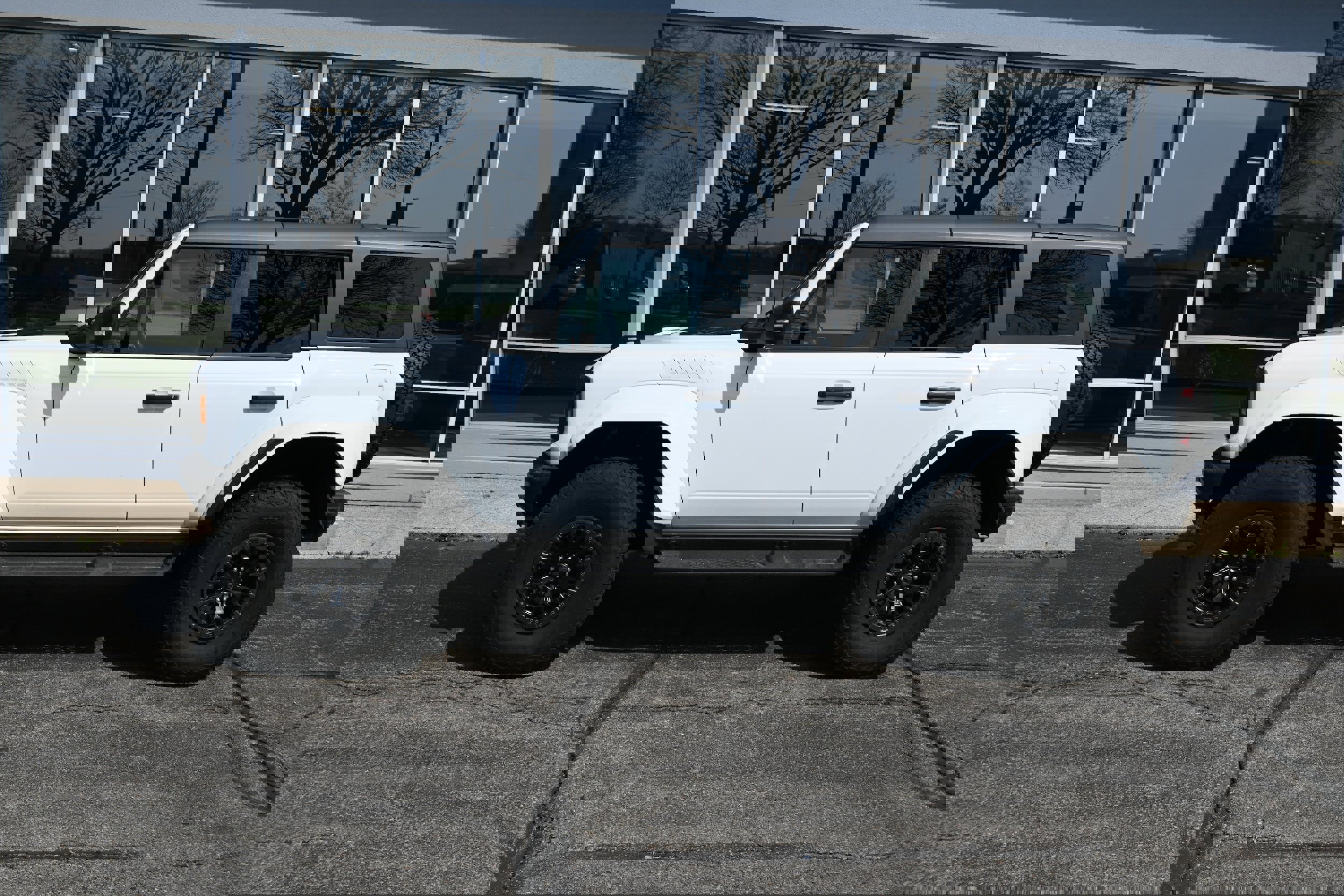 Used 2024 Ford Bronco Raptor image 2