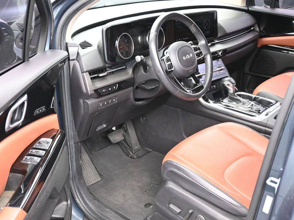 Used 2022 Kia Carnival SX image 12