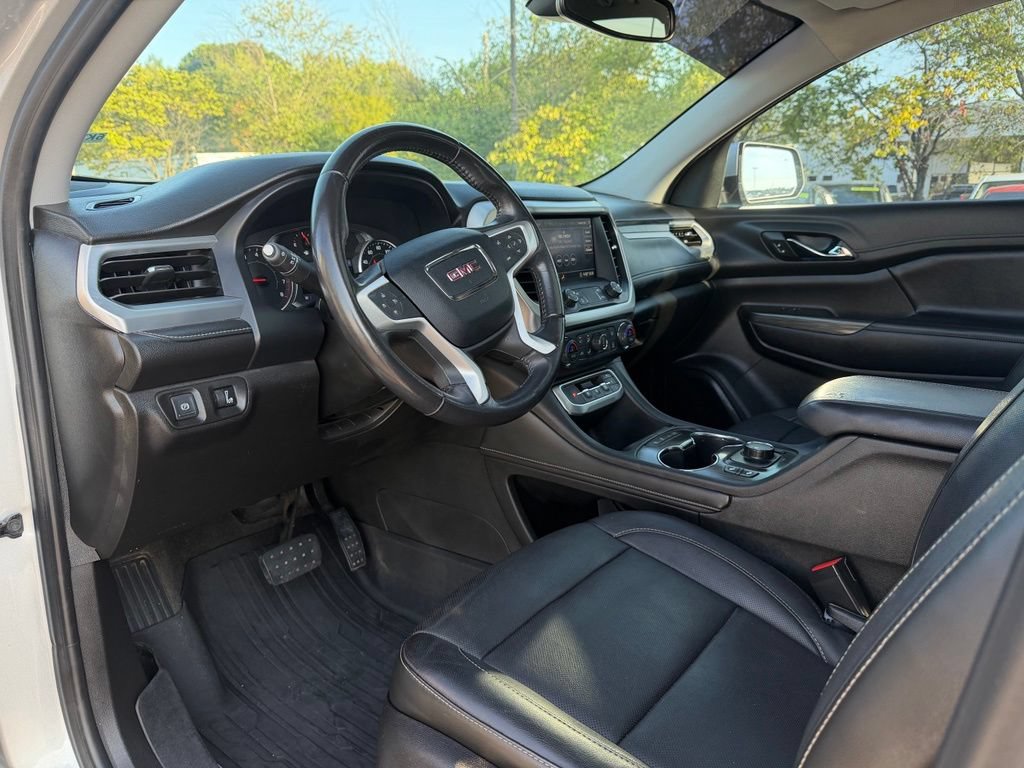 Used 2020 GMC Acadia SLT w/ Trailering Package FWD image 11