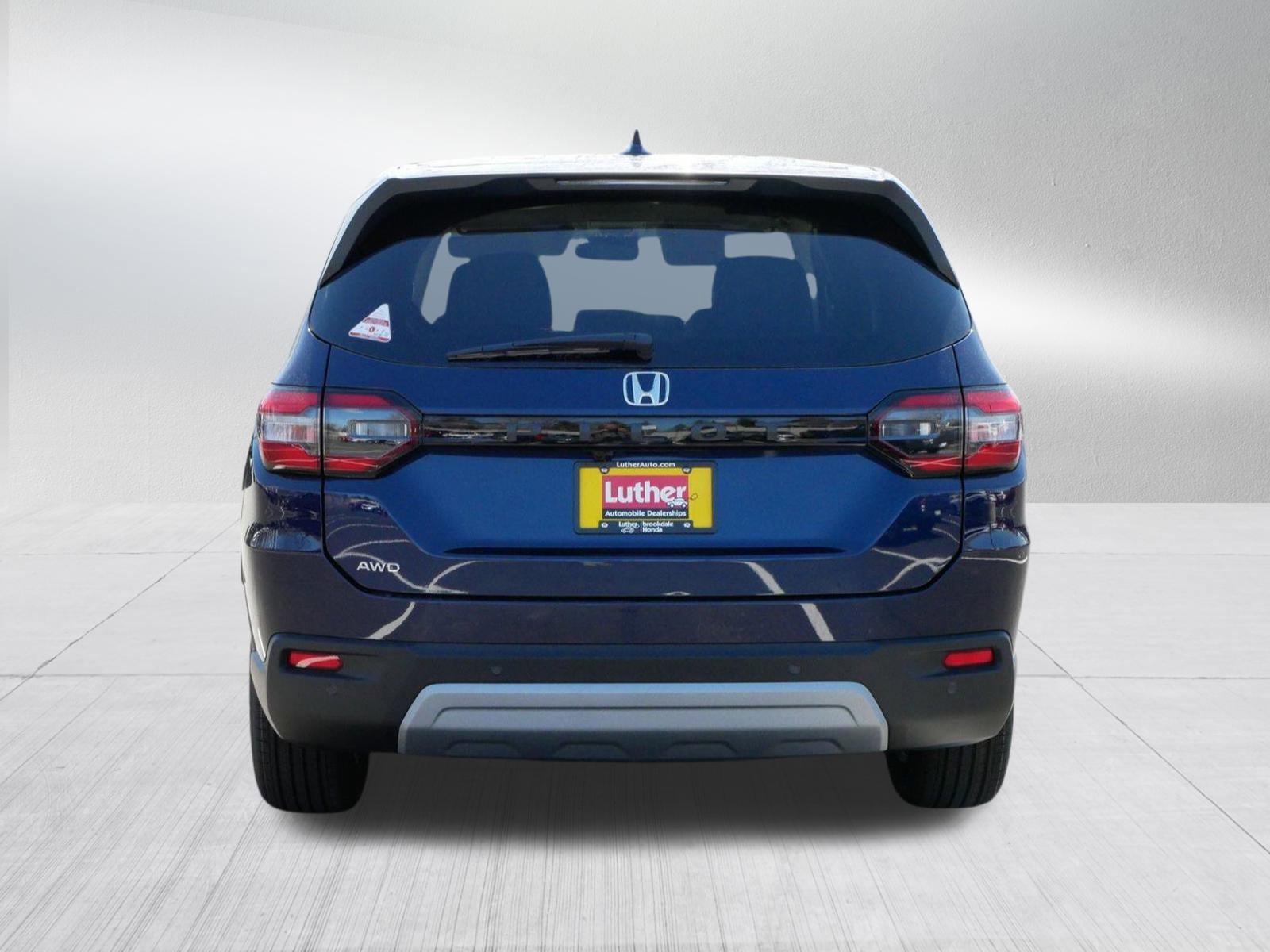 New 2025 Honda Pilot EX-L image 6