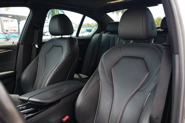 Used 2018 BMW 540i w/ M Sport Package RWD image 10