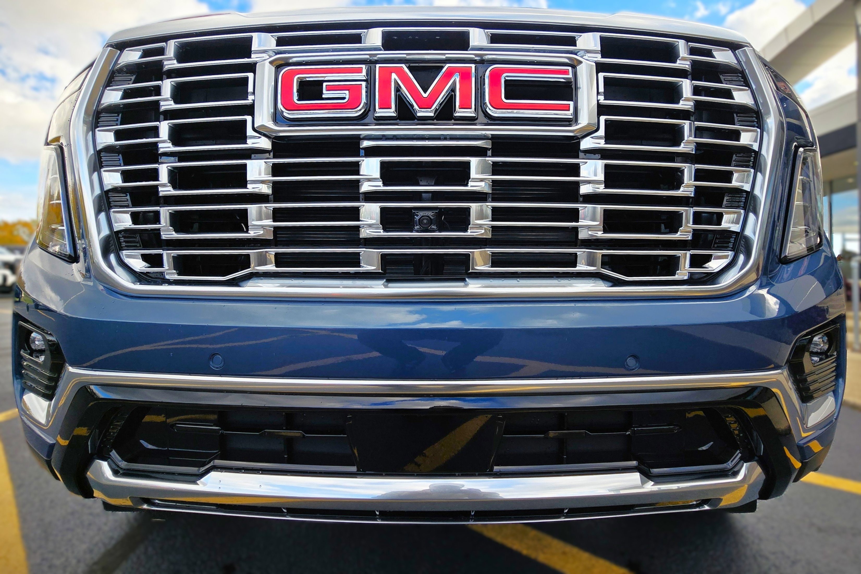 New 2026 GMC Yukon XL Denali w/ Sun & Power Step Package image 26