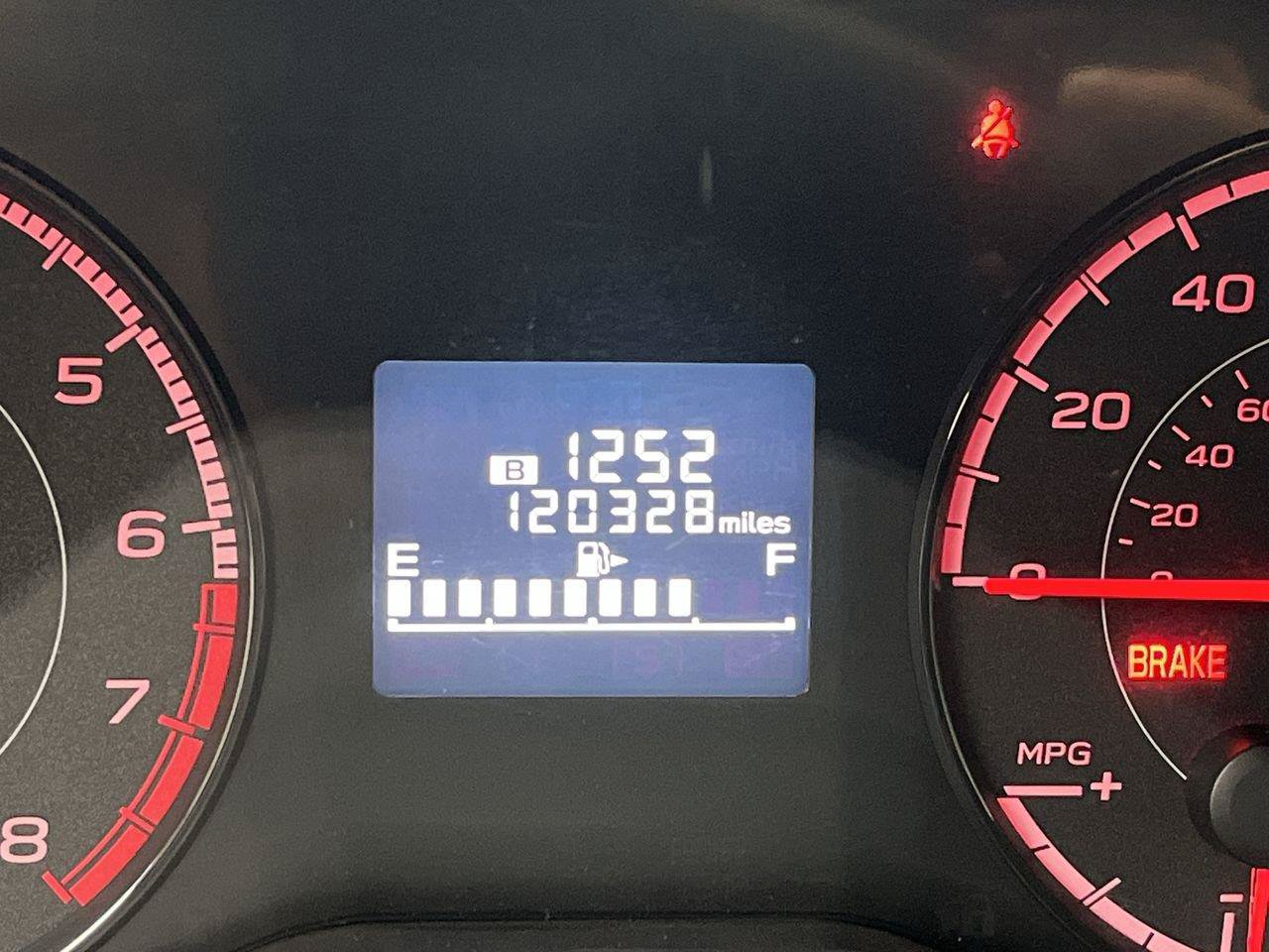 Used 2021 Subaru Crosstrek 2.0i AWD/4WD image 12