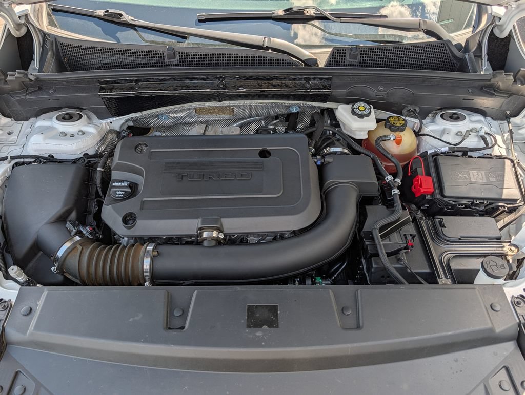 Used 2021 Buick Envision Essence AWD/4WD image 11
