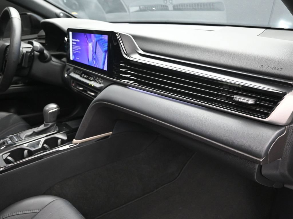 Used 2025 Toyota Camry XSE w/ Premium Plus Package image 24