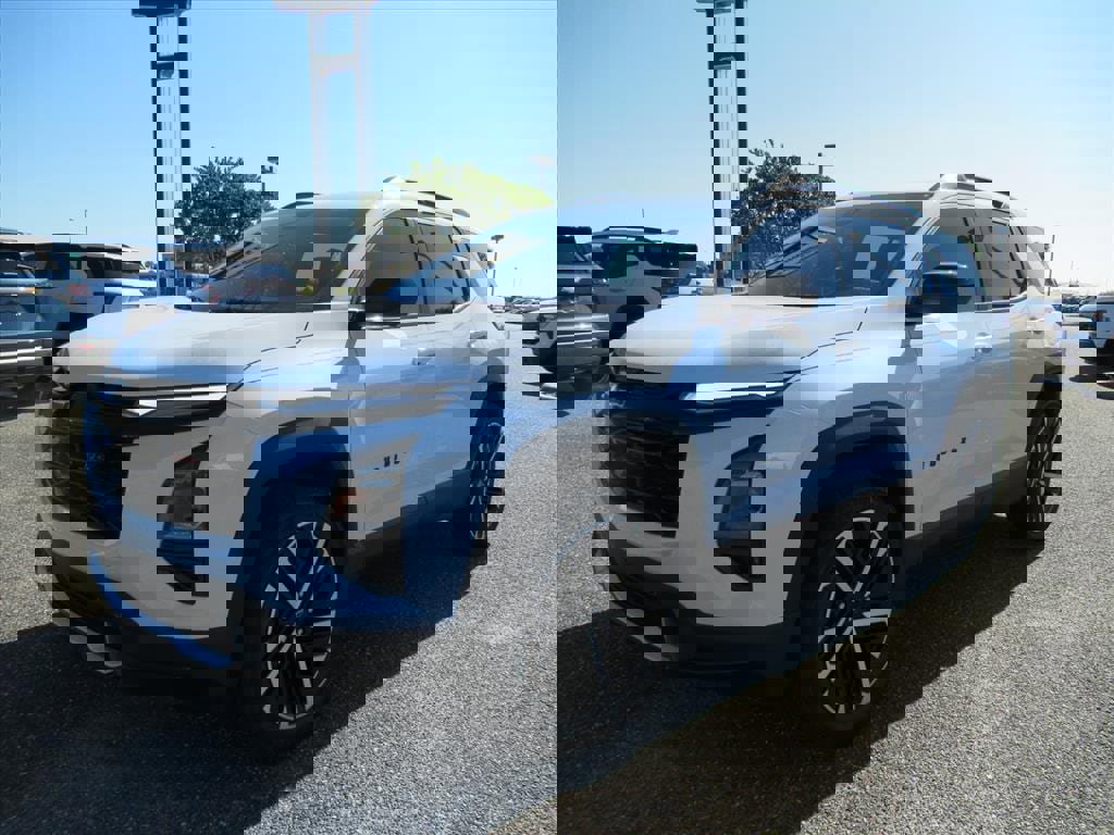 New 2026 Chevrolet Equinox RS w/ Convenience Package III image 3