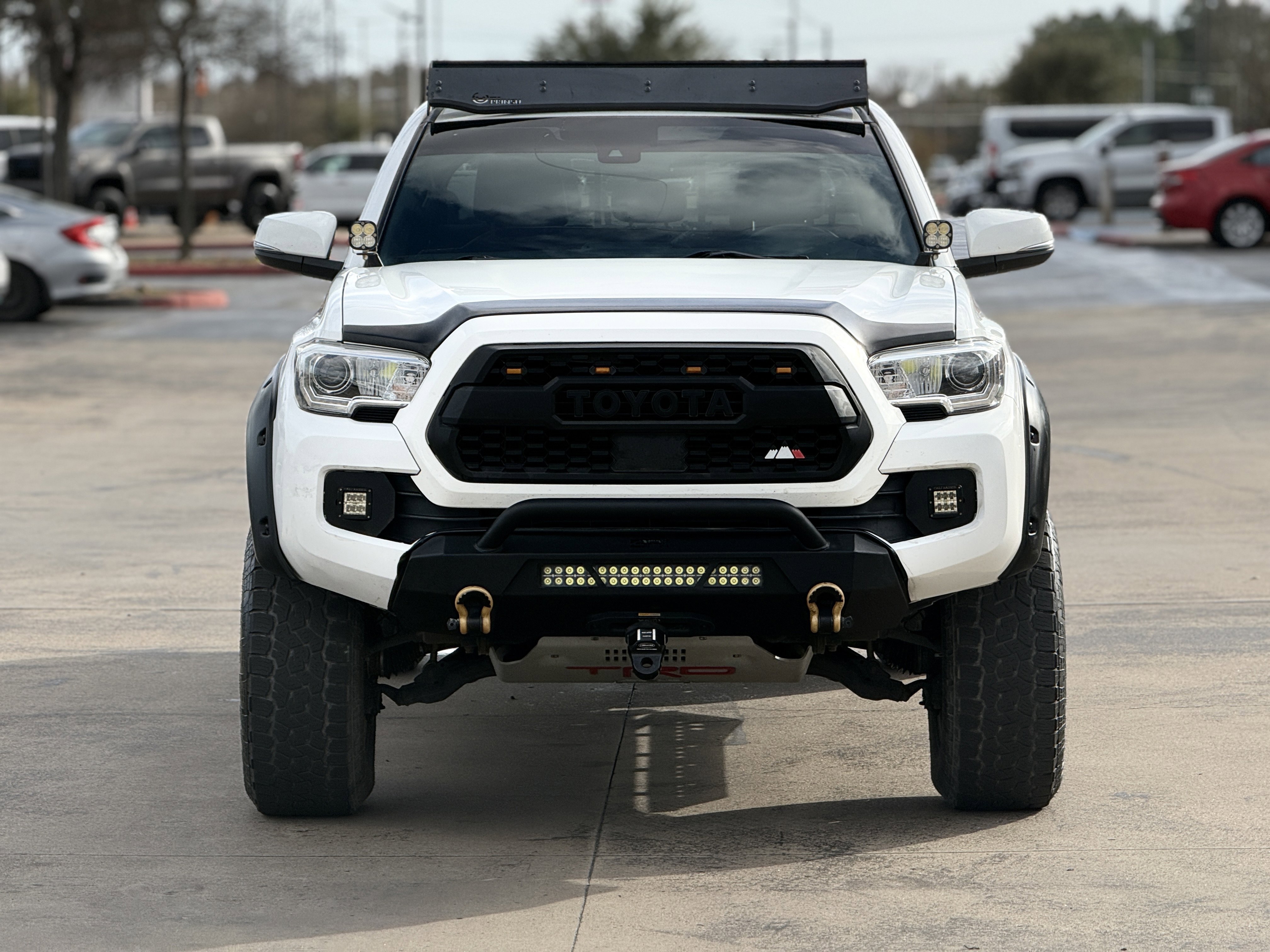Used 2019 Toyota Tacoma TRD Off-Road w/ Technology Package AWD/4WD image 8