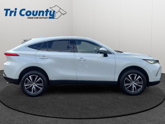 Certified 2024 Toyota Venza LE AWD/4WD image 9