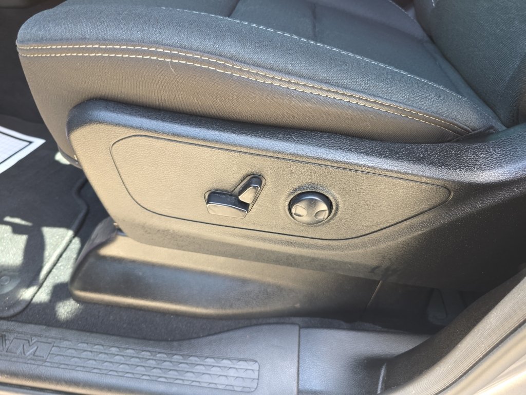 Used 2025 RAM 1500 Lone Star RWD image 13