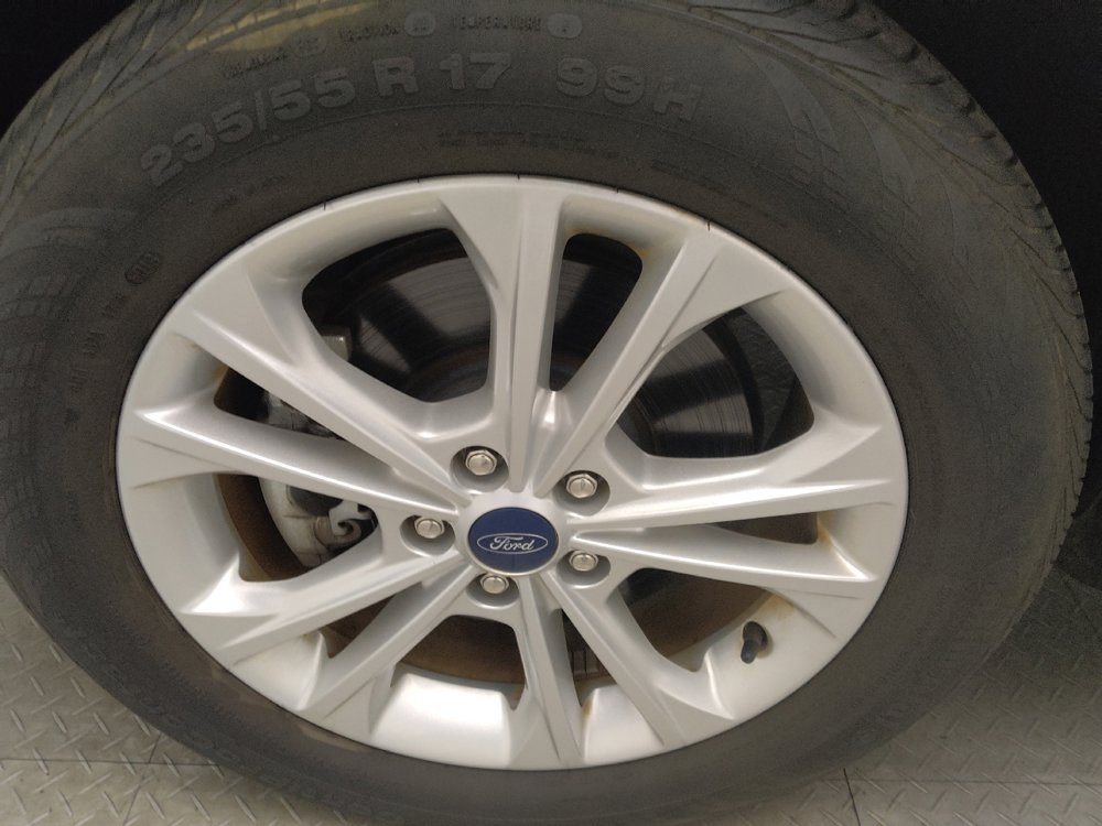 Used 2019 Ford Escape SEL image 31