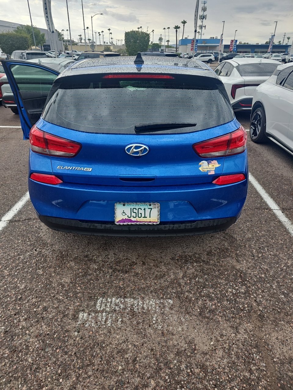 Used 2018 Hyundai Elantra GT w/ Tech Package 03 FWD image 4