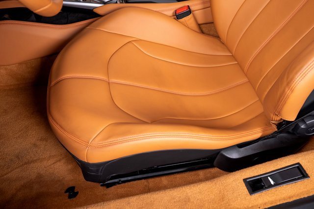 Used 2022 Ferrari F8 Tributo image 21