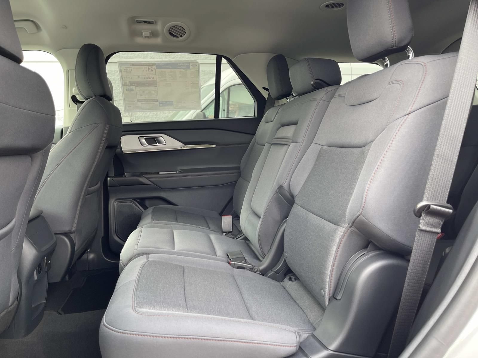 New 2026 Ford Explorer Active RWD image 14