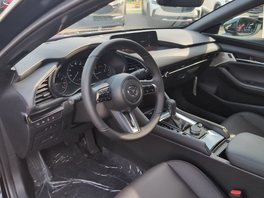 New 2026 MAZDA MAZDA3 Hatchback w/Premium Plus Pkg AWD/4WD image 18