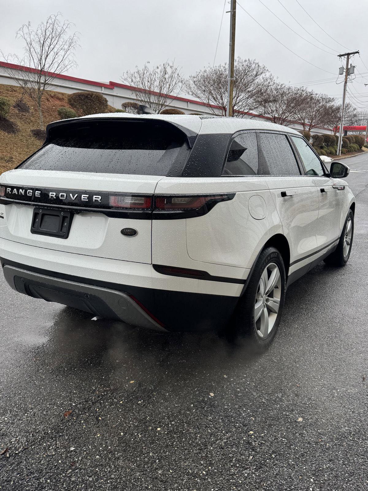 Used 2018 Land Rover Range Rover Velar S image 7