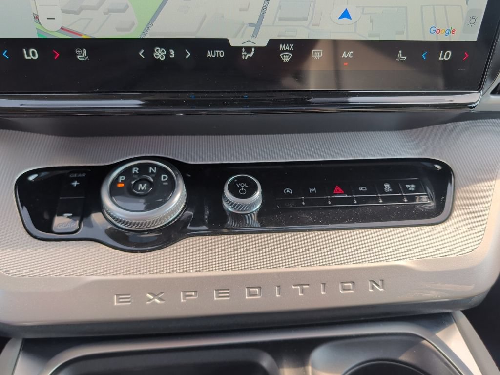 Used 2025 Ford Expedition Max Active RWD image 15