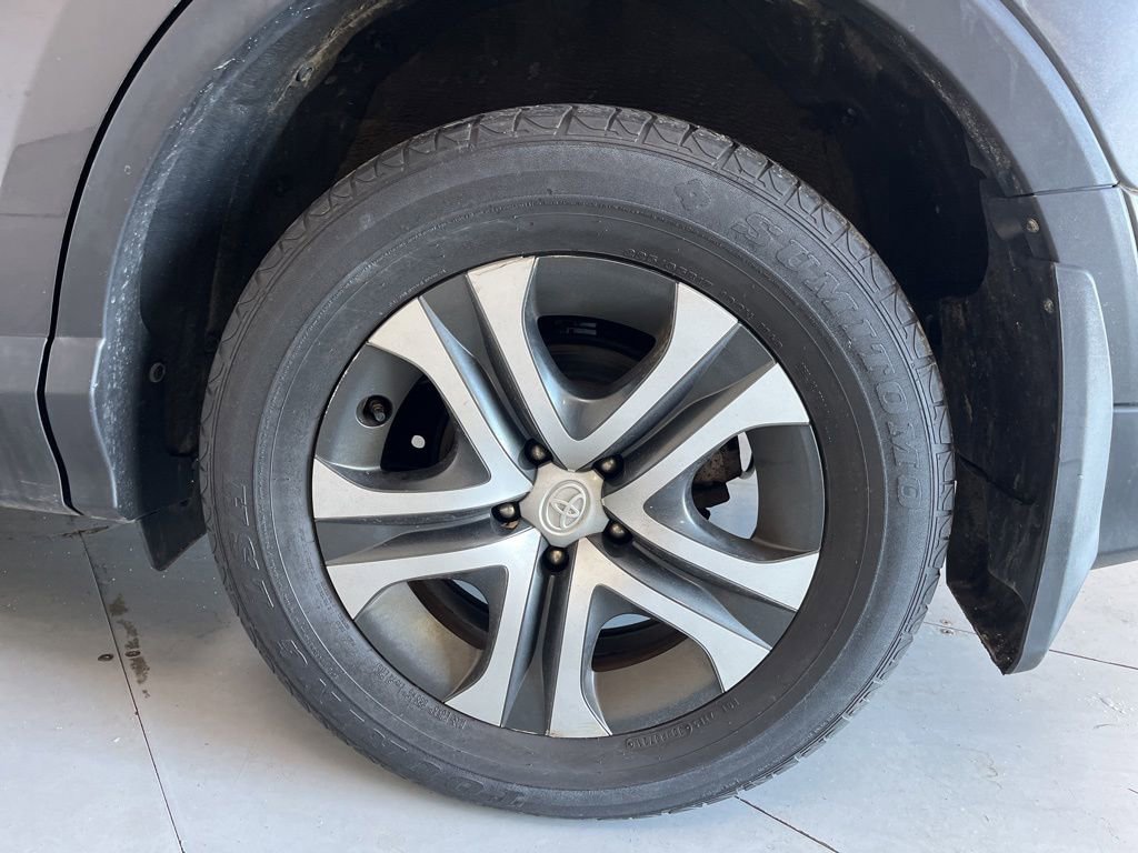 Used 2016 Toyota RAV4 LE AWD/4WD image 15