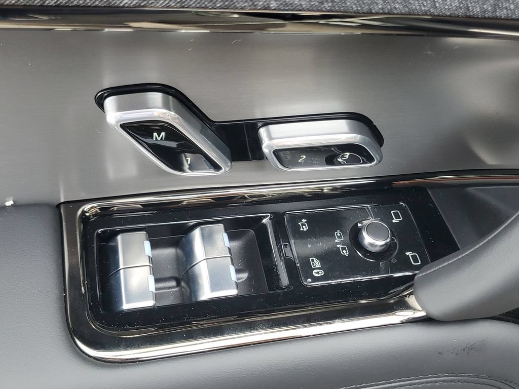 New 2026 Land Rover Range Rover Sport Dynamic SE AWD/4WD image 9