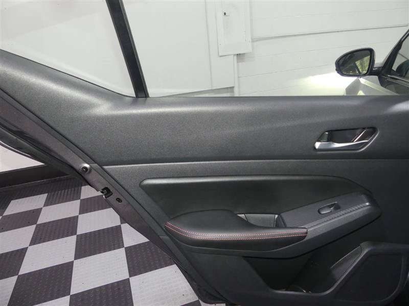 Used 2022 Nissan Altima 2.5 SR w/ Midnight Edition Package FWD image 25