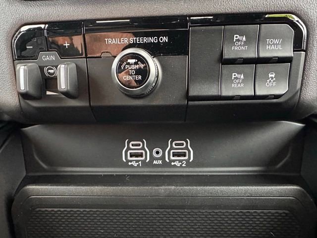 Used 2025 RAM 1500 Big Horn AWD/4WD image 29