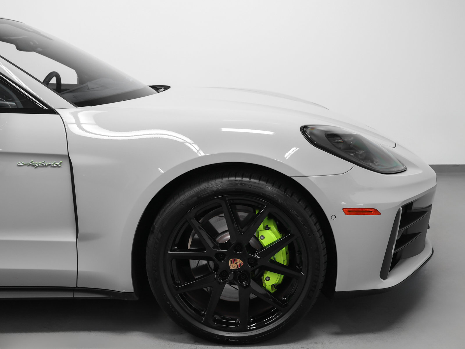 Certified 2026 Porsche Panamera 4 E-Hybrid AWD/4WD image 16