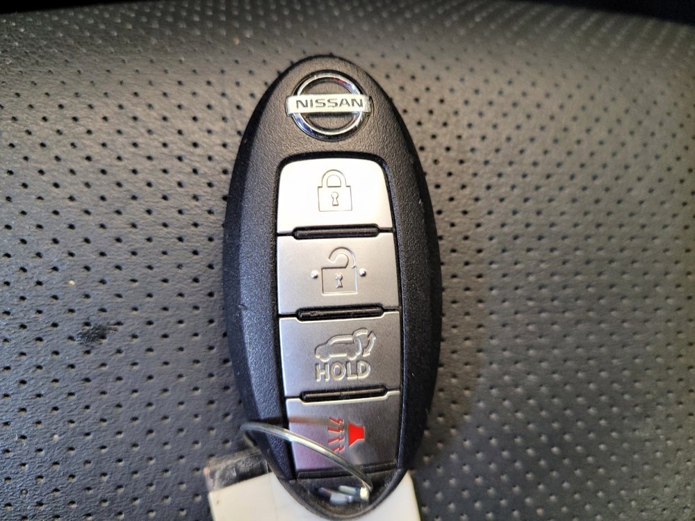 Used 2015 Nissan Rogue SL w/ SL Premium Package image 32