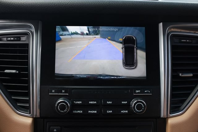Used 2017 Porsche Macan AWD/4WD image 37