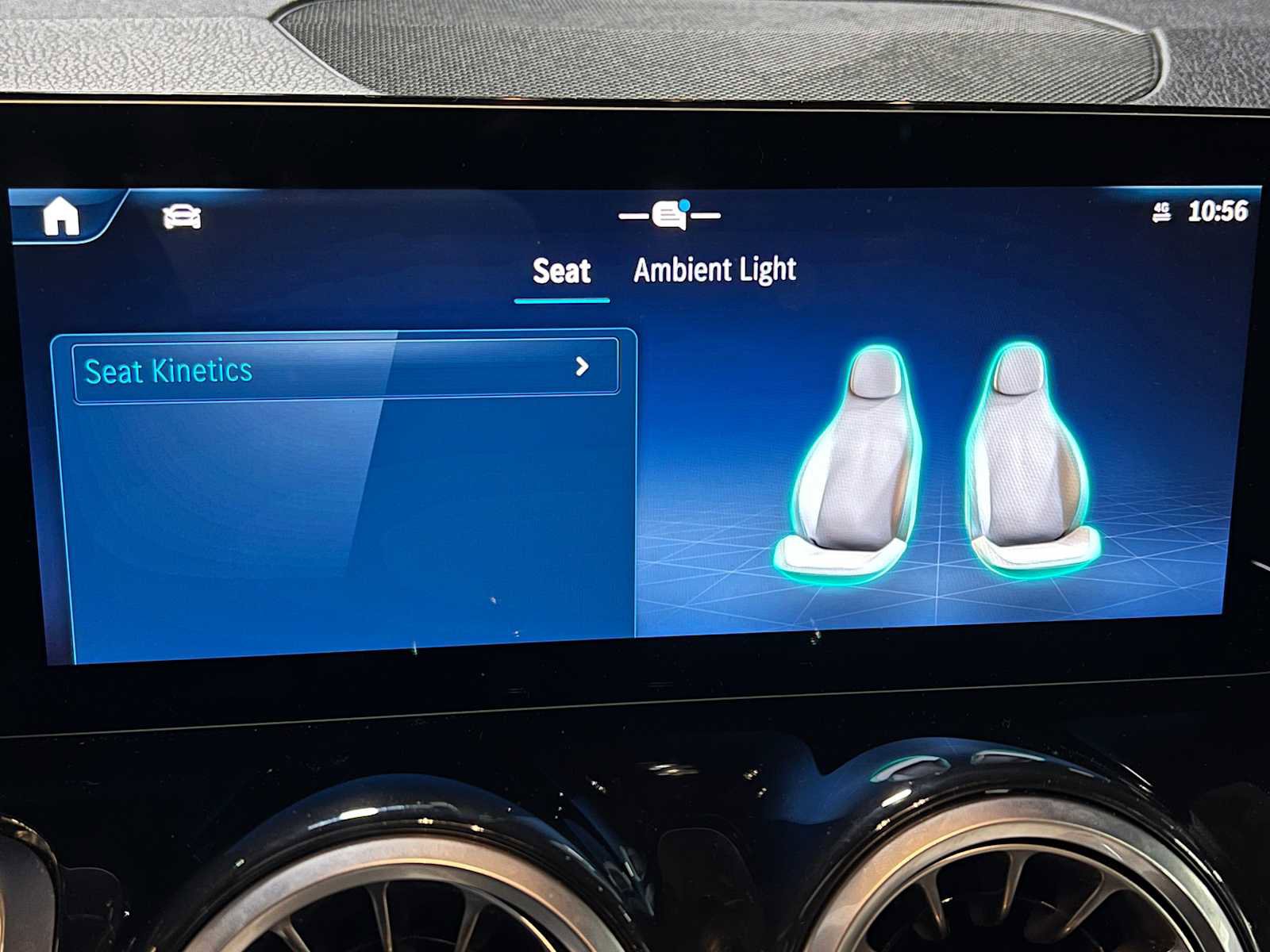 Certified 2025 Mercedes-Benz GLB 250 4MATIC image 32