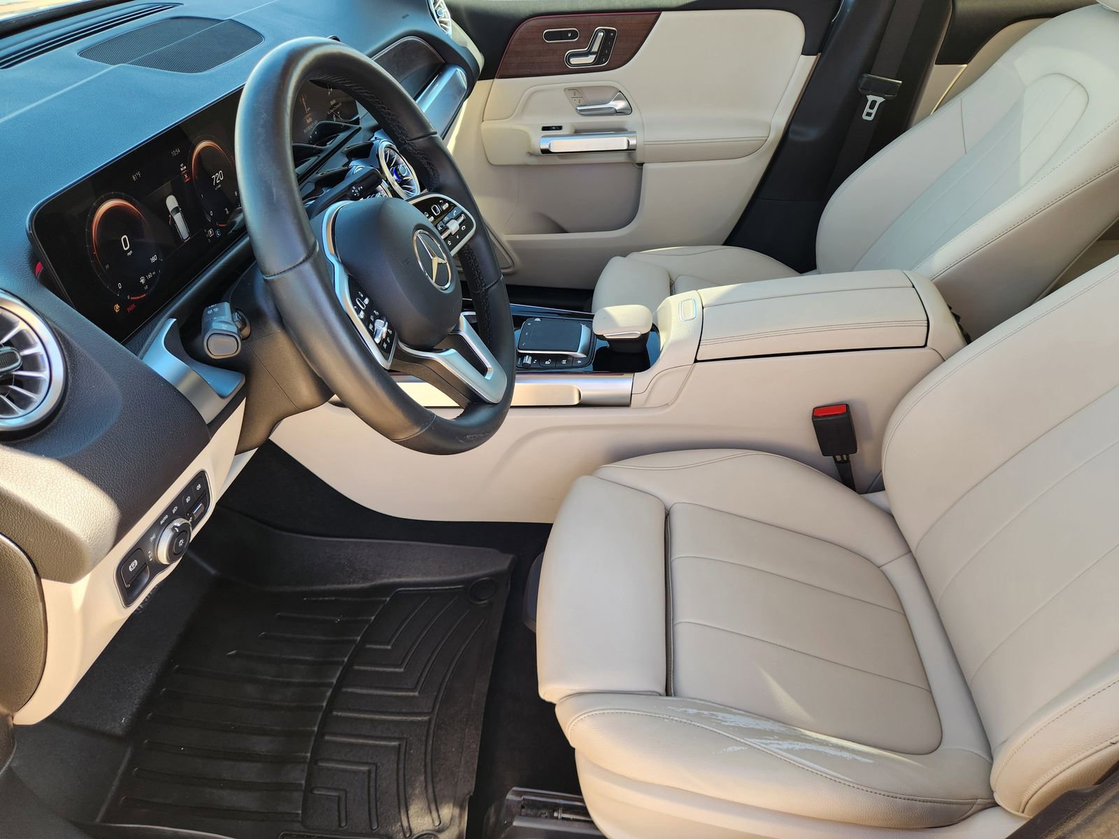 Used 2023 Mercedes-Benz GLB 250 image 15