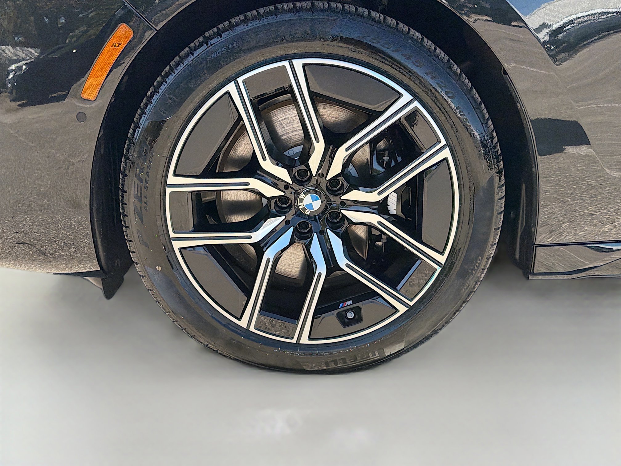 New 2026 BMW 740i xDrive w/ Premium Package image 42