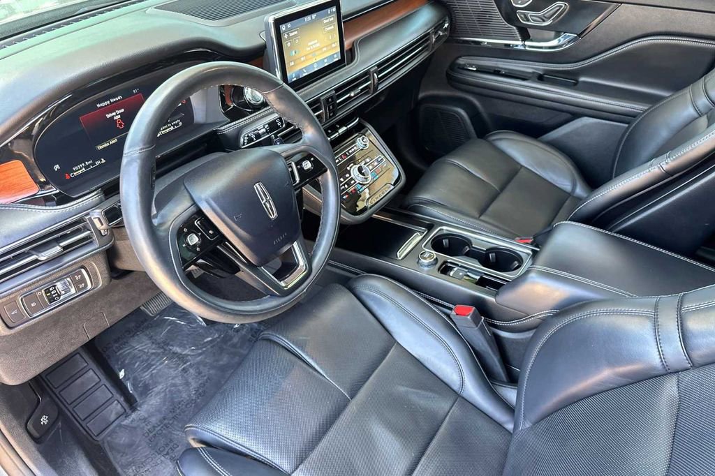 Used 2022 Lincoln Corsair Reserve w/ Equipment Group 201A image 9