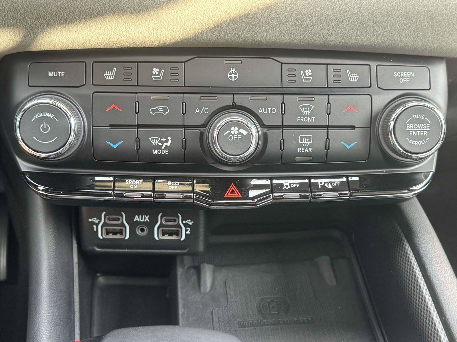 Used 2022 Dodge Durango R/T AWD/4WD image 27