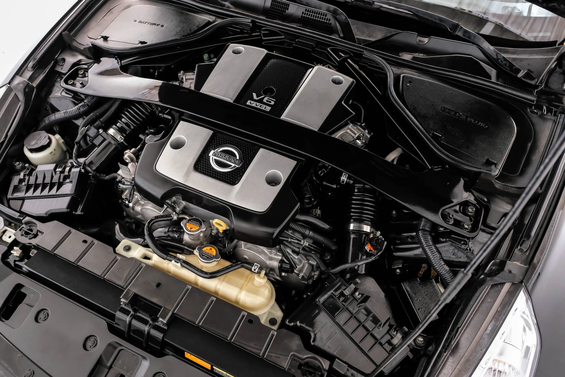 Used 2014 Nissan 370Z Roadster image 37