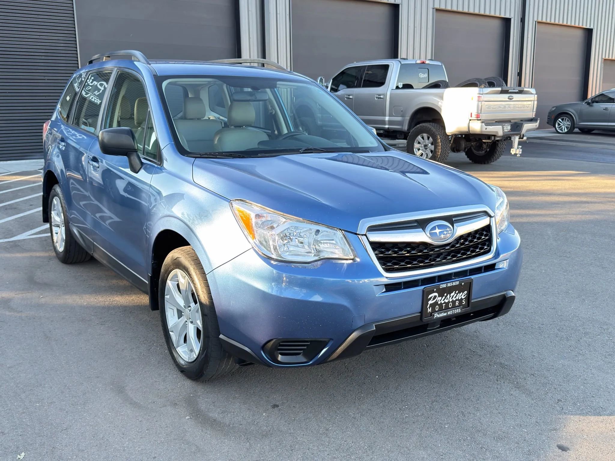 Used 2015 Subaru Forester 2.5i w/ Alloy Wheel Package image 2