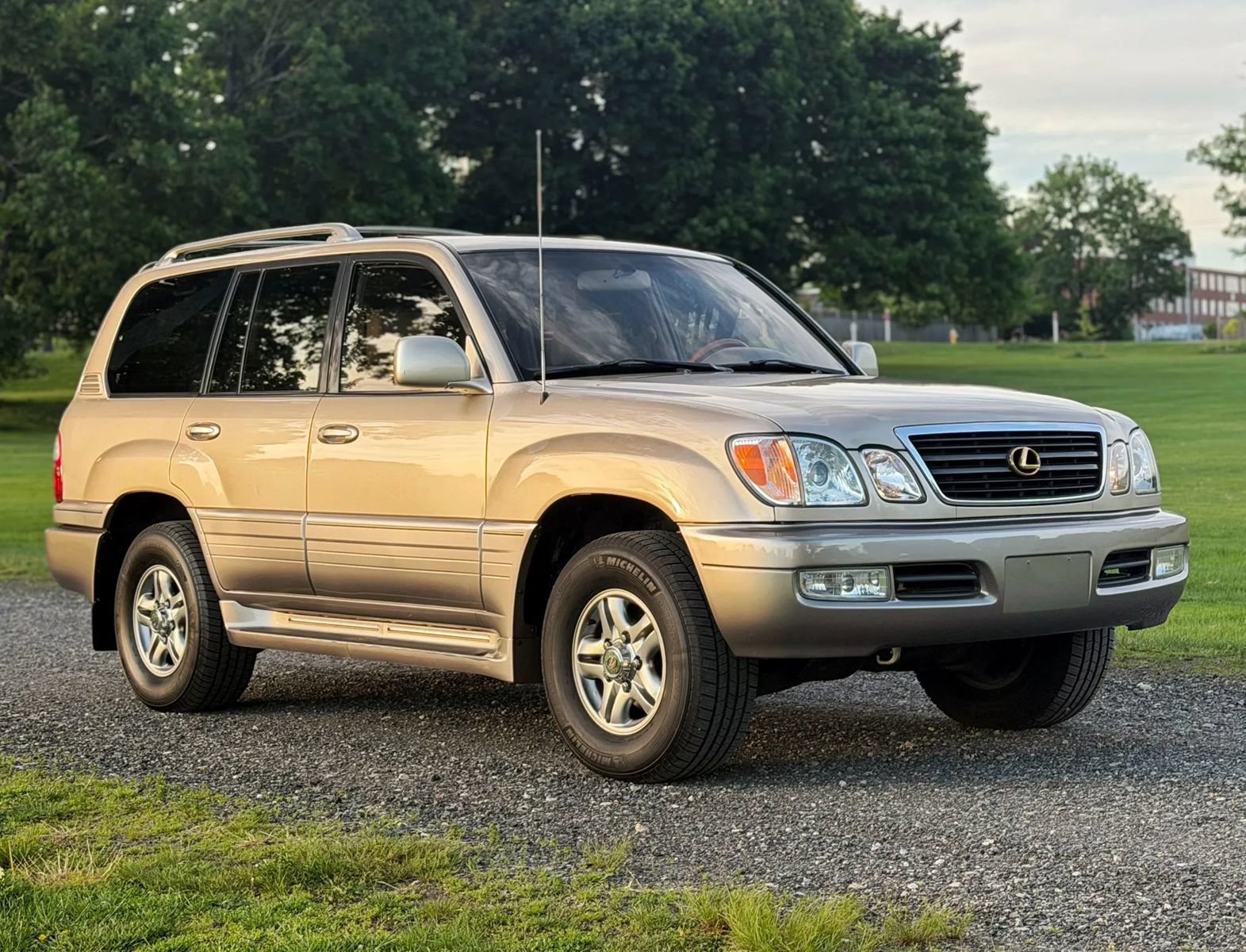 Used 2001 Lexus LX 470 4WD image 5
