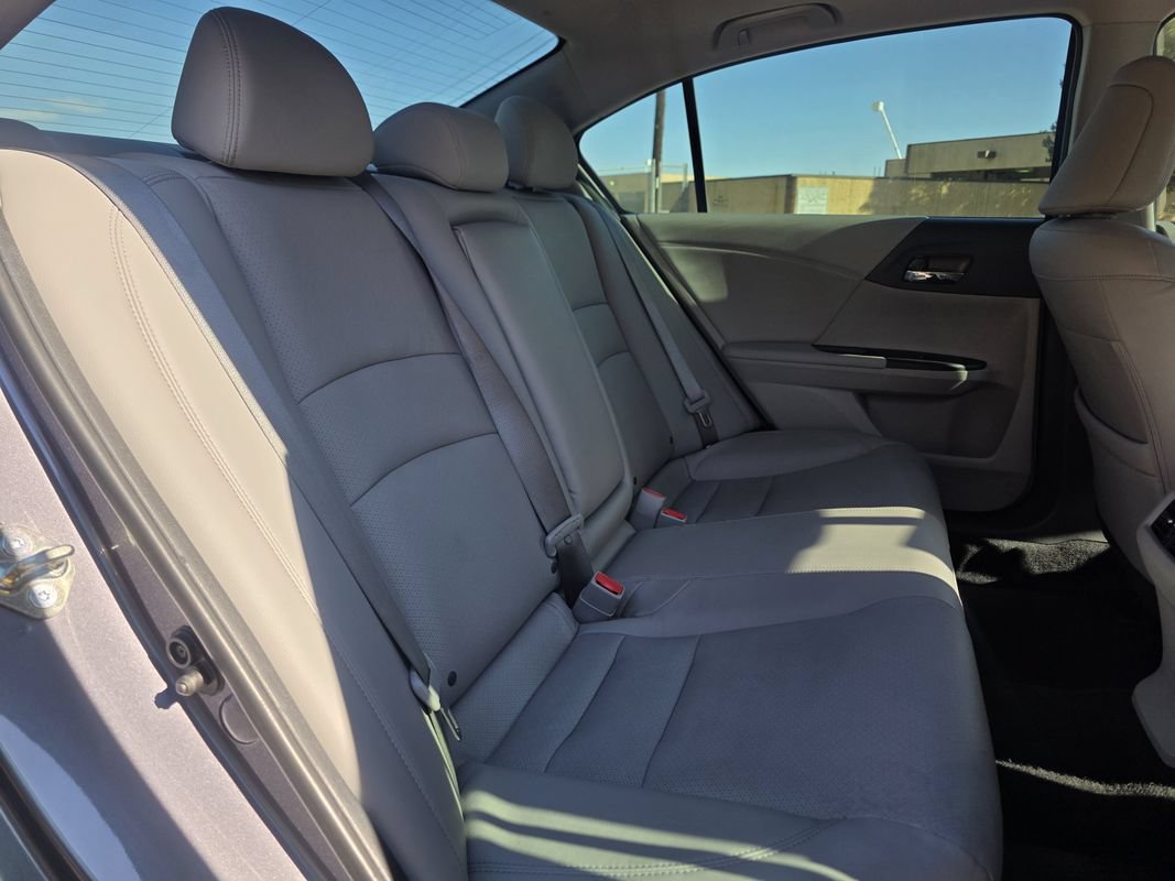 Used 2017 Honda Accord EX-L image 20