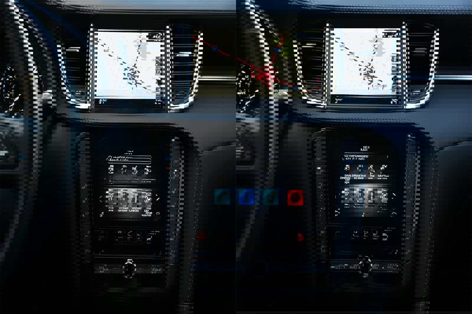 Used 2024 INFINITI QX55 Essential w/ Accent Package image 13