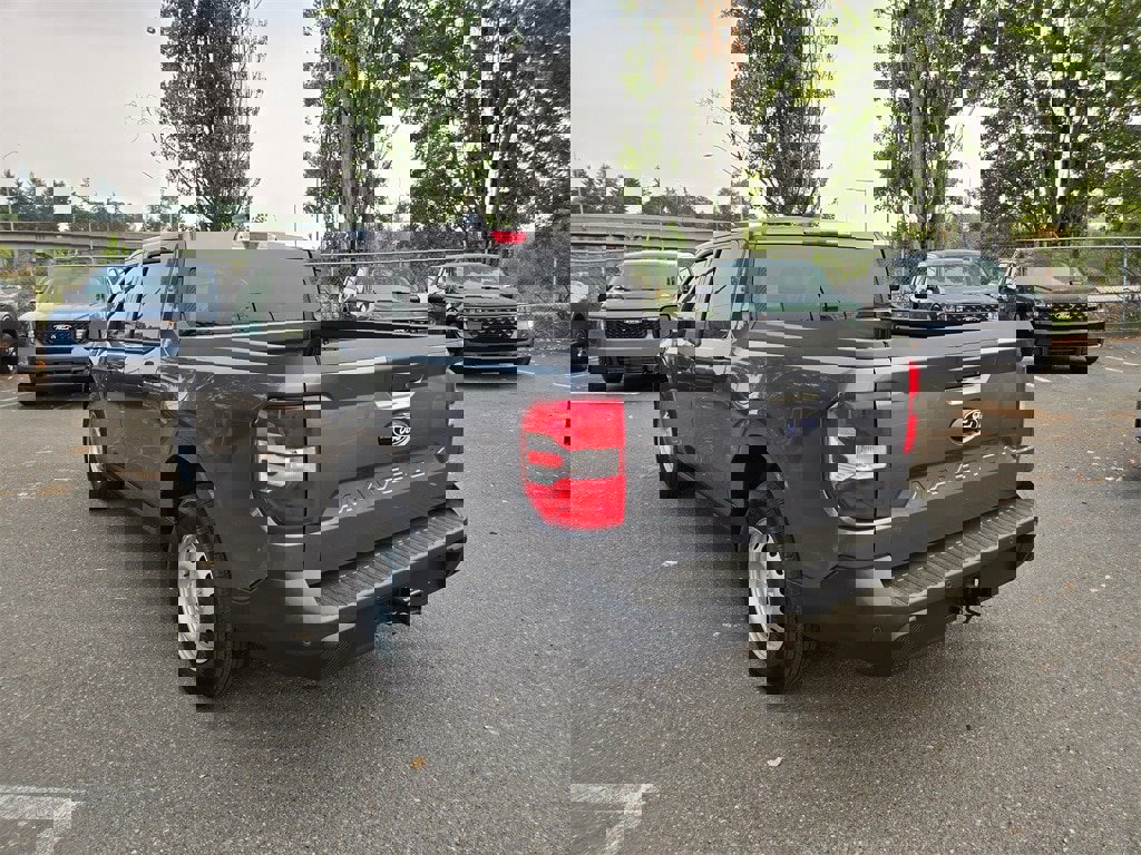 New 2025 Ford Maverick XL image 7