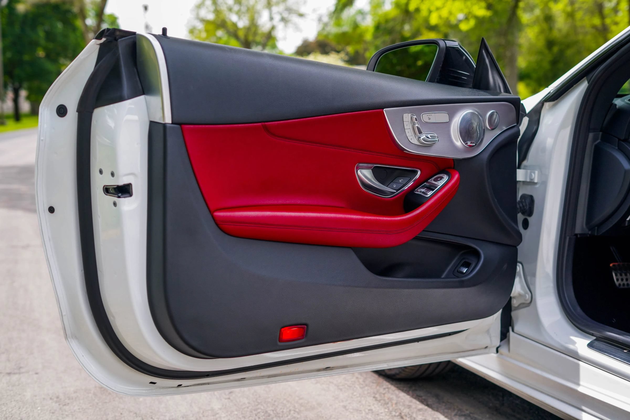 Used 2019 Mercedes-Benz C 300 Coupe image 9