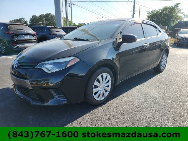 Used 2015 Toyota Corolla LE FWD image 2