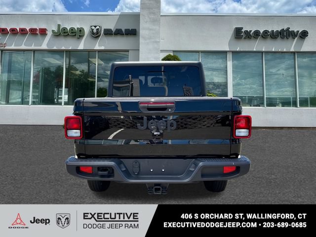 Used 2022 Jeep Gladiator Sport AWD/4WD image 3