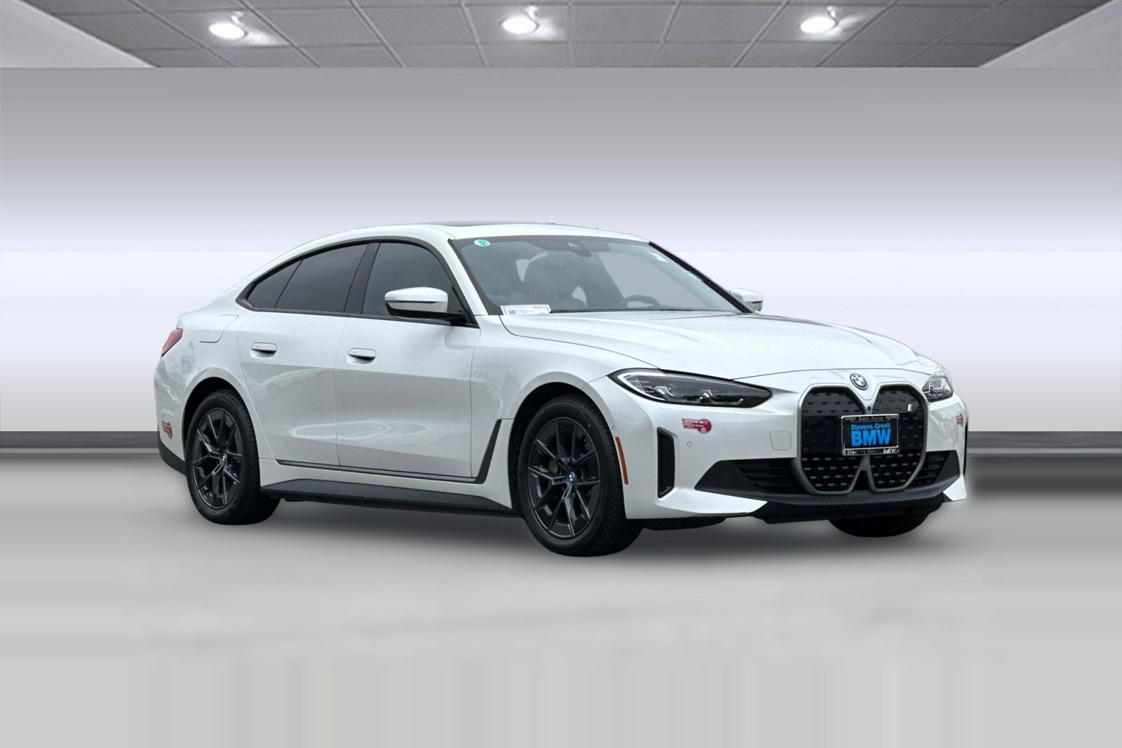 Certified 2023 BMW i4 eDrive40 w/ Premium Package RWD image 6