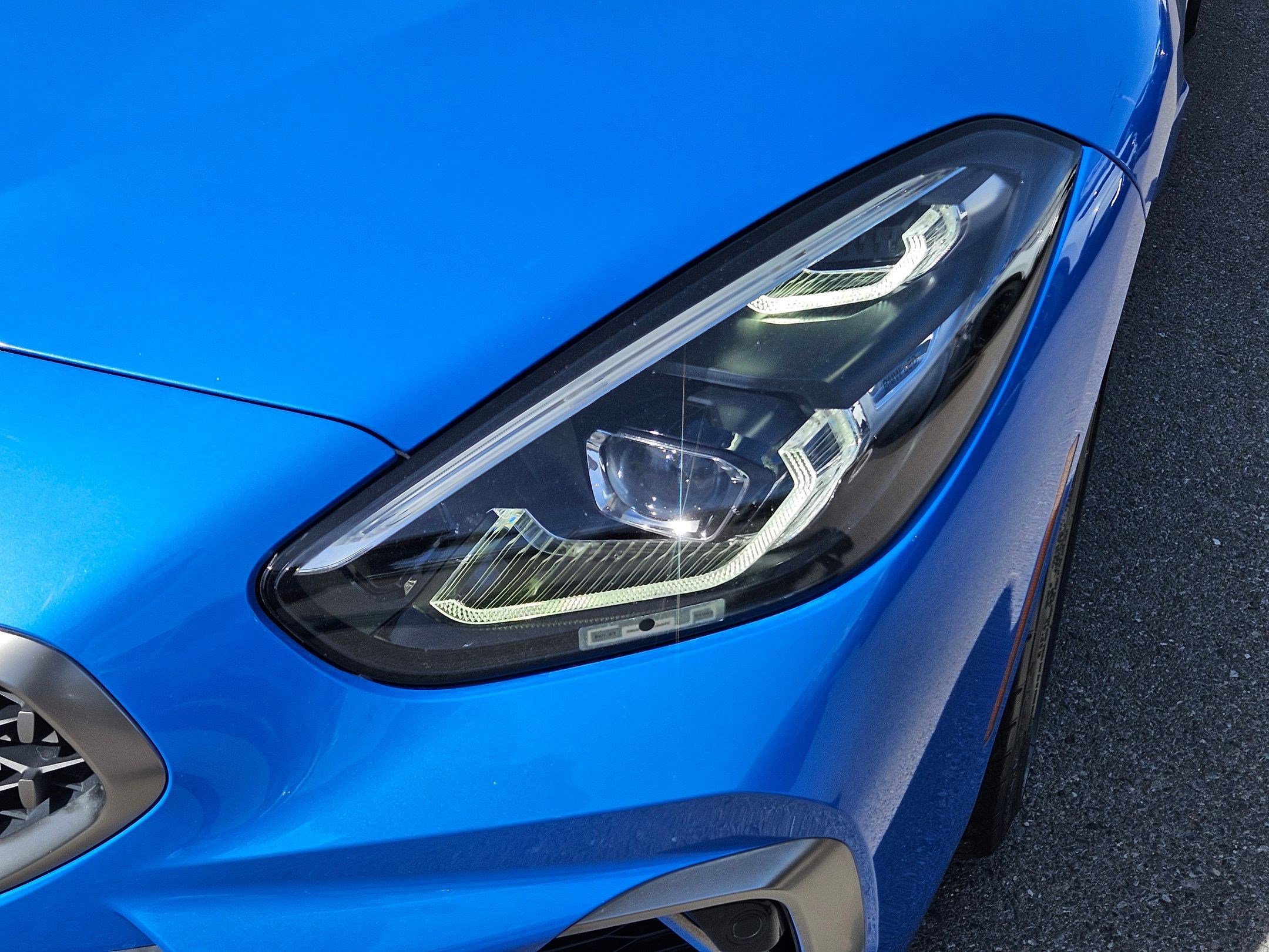 Used 2020 BMW Z4 M40i w/ Executive Package image 13